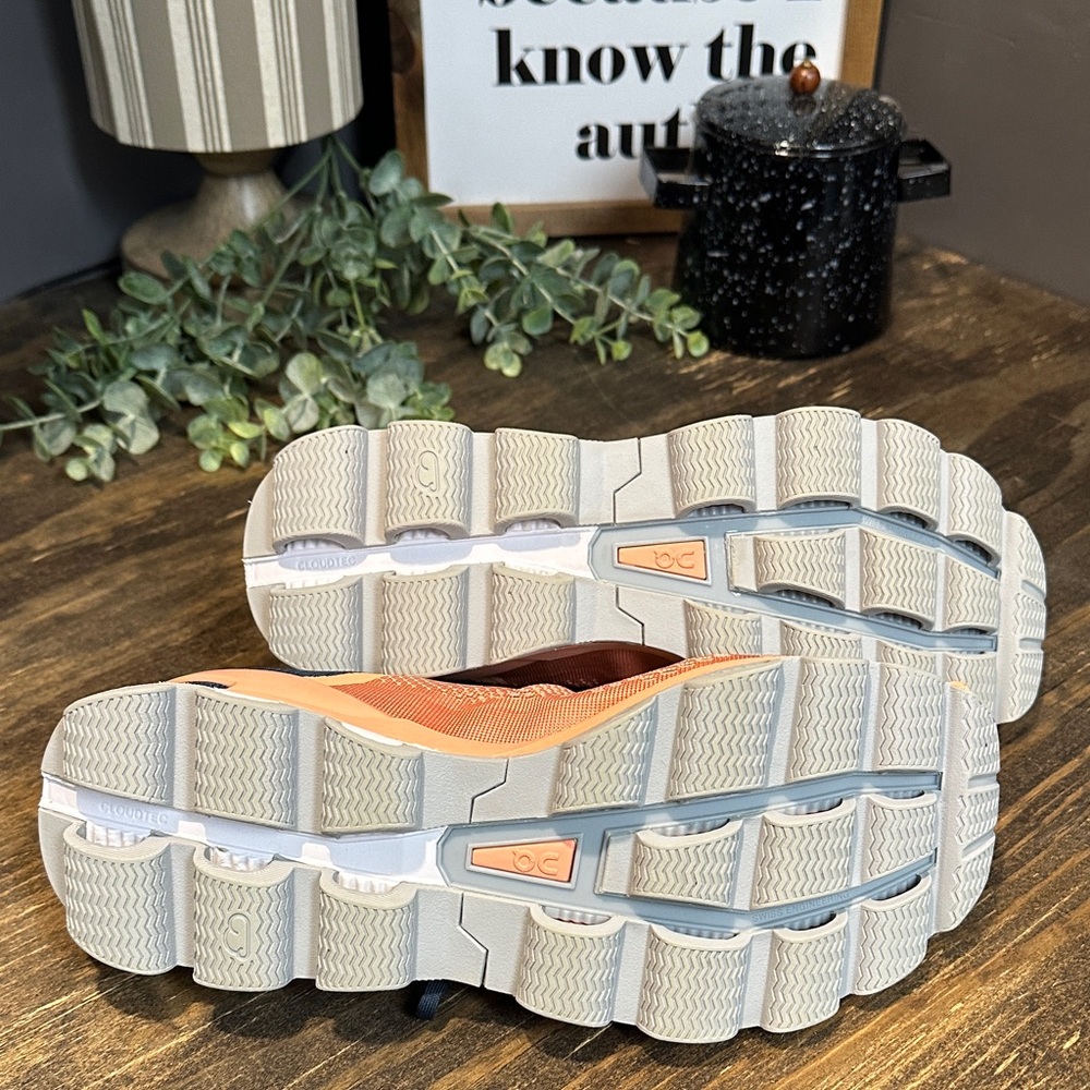 On Running Women's Cloudswift Peach/Coral Running Shoes - Picture 5 of 5